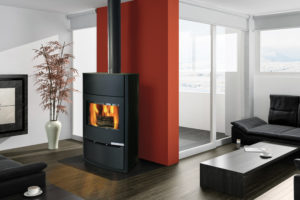 Poêle à bois magma de couleur acier noir de la marque Fonte Flamme