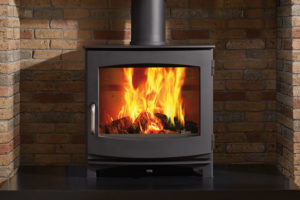 poêle bois IVAR 8 de la marque DIK GEURTS représenté