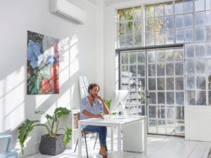 Le mono-split comfora blanc de la marque Daikin